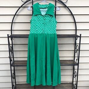 Green Polka Dot Sleeveless collared Dress Medium
